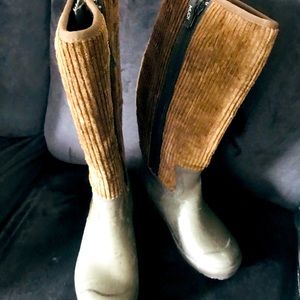 Muck Rainboots size 5.5